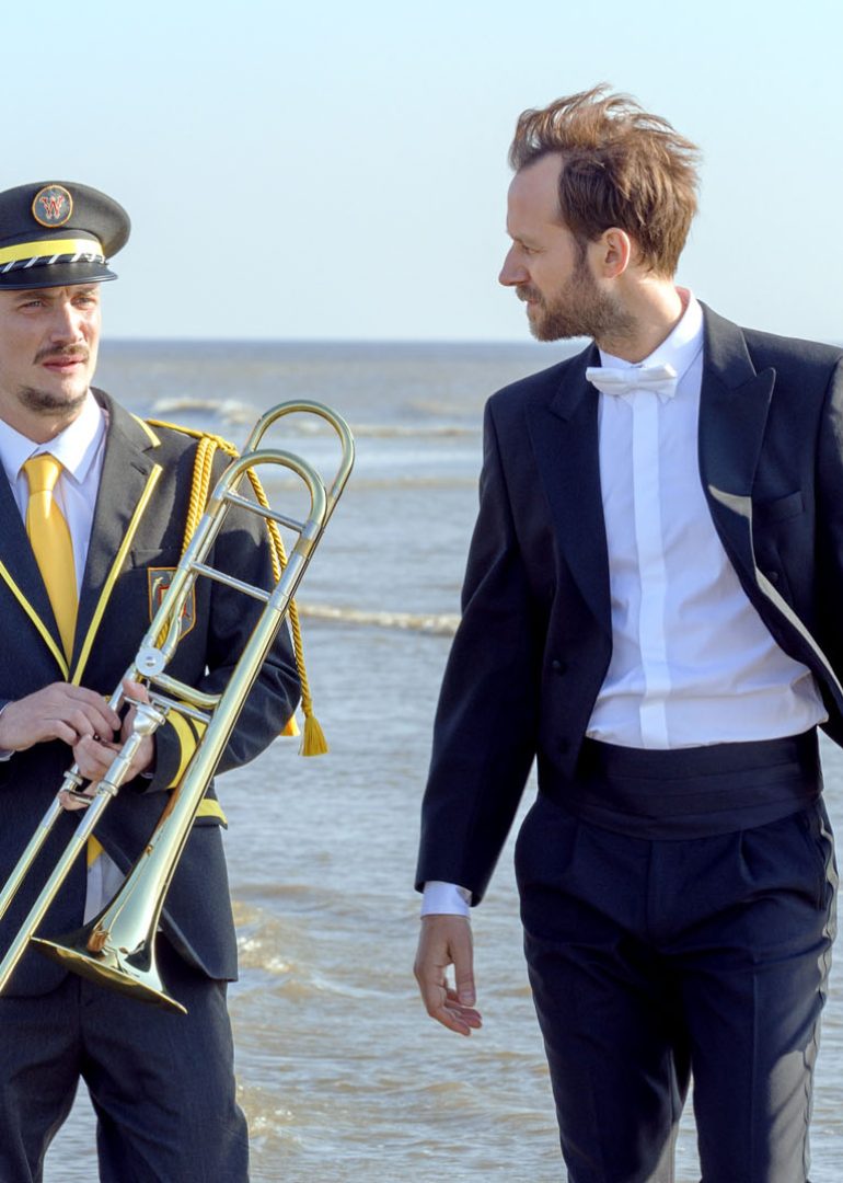 EN FANFARE Emmanuel Courcol